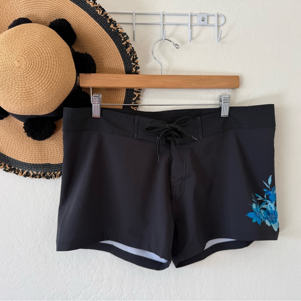 Burnside Black Swim Shorts Size XL Blue Floral Design